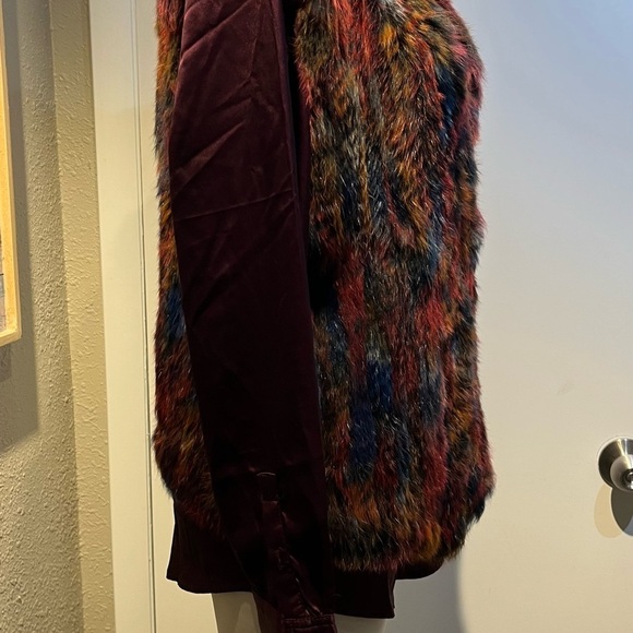 real rabbit furr vest and blouse set by Adore - Picture 11 of 16